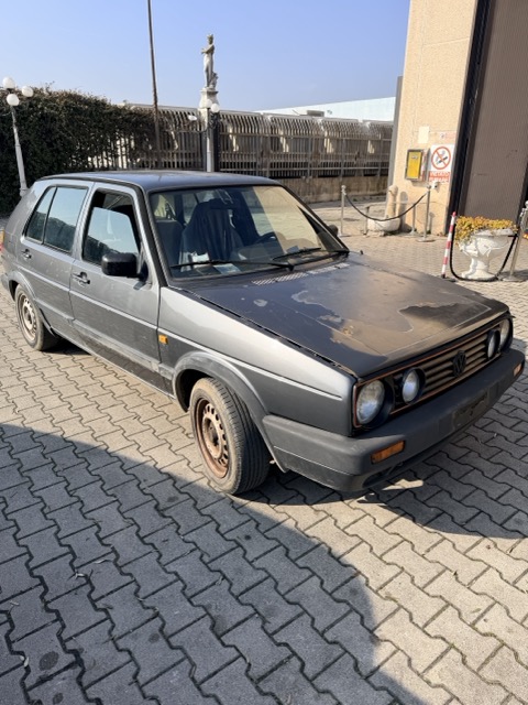 Ricambi Volkswagen Golf 1.3 GL benz. Anno 1990 Codice Motore 2G 40KW