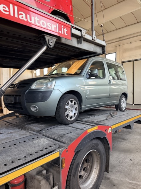 Ricambi Peugeot Ranch 1.6 HDi 5P Anno 2006 Codice Motore 9HX 66KW