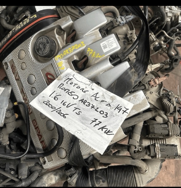 Motore Alfa Romeo 147 1.6 16V TS Distinct Anno 2002  Codice Motore AR37203 77KW