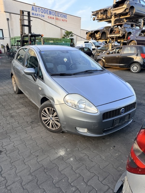 Ricambi Fiat Grande Punto 1.3 MJT 5P Anno 2006 Codice Motore 199A2000 55KW