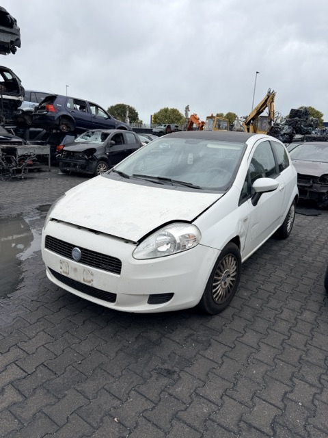 Ricambi Fiat Grande Punto 1.3 MJT 3P Anno 2006 Codice Motore 199A3000 66KW