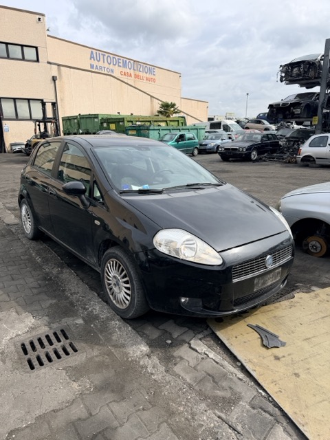 Ricambi Fiat Grande Punto 1.3 MJT 5P Anno 2007 Codice Motore 199A2000 55KW