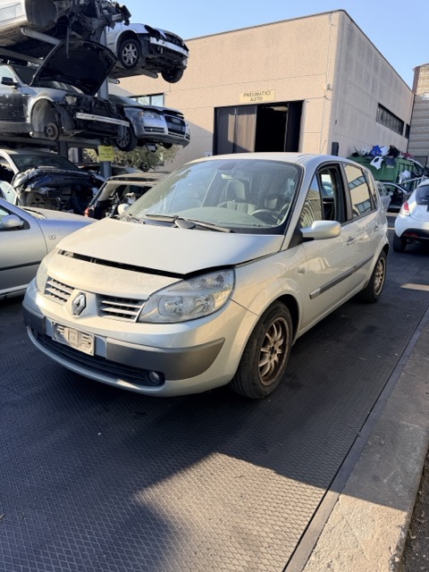 Ricambi Renault Scenic 2a Serie 1.9 dCi Anno 2003 Codice Motore F9QD8 88KW