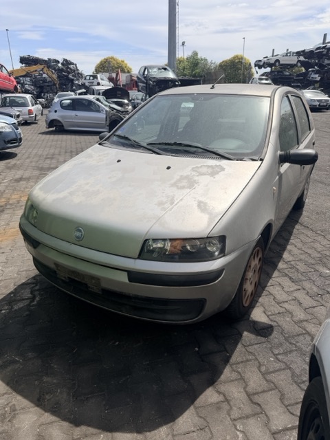 Ricambi Fiat Punto 1.2 ELX 5P Anno 2002 Codice Motore 188A4000 44KW