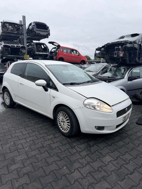 Ricambi Fiat Grande Punto Van 1.3 MJT 16V Dyn. 3P Anno 2008 Codice Motore 199A3000 66KW