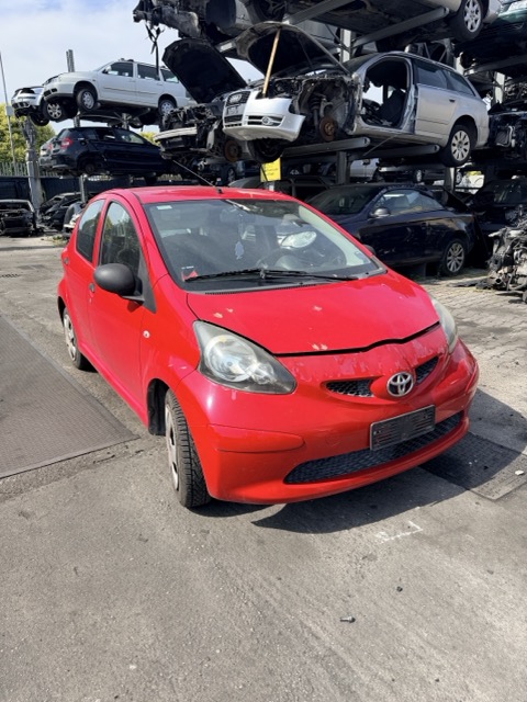 Ricambi Toyota Aygo 1a serie 1.0 12V VVT-i Anno 2007 Codice Motore 1KRFE 50KW