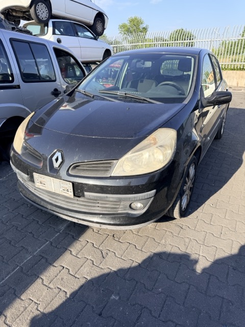 Ricambi Renault Clio 3a serie 1.5 dCi Anno 2008 Codice Motore K9KT7 63KW