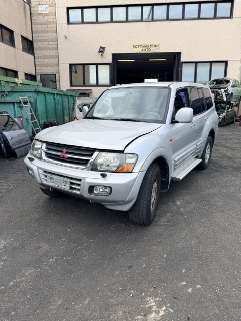 Ricambi Mitsubishi Pajero 3.2 16V DI-D SUV 5P Anno 2002 Codice Motore 4M41 121 KW