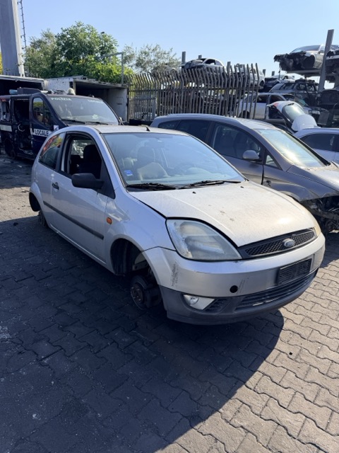 Ricambi Ford Fiesta 1.2 16V Ambiente 3P Anno 2004 Codice Motore FUJA 55KW