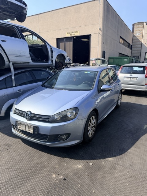Ricambi Volkswagen Golf 1.6 TDI Anno 2011 Codice Motore CAY 77KW