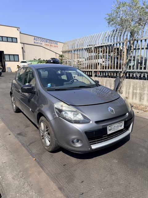 Ricambi Renault Clio 3a serie 1.2 16V TCE 5P Anno 2010 Codice Motopre D4FH7  74KW