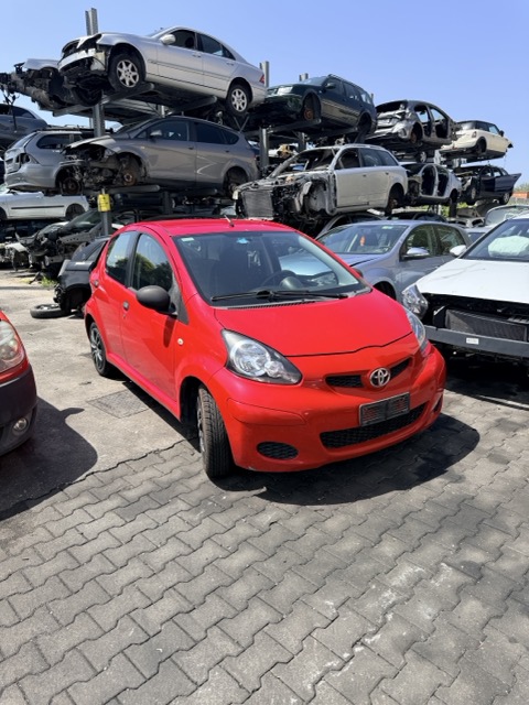 Ricambi Toyota Aygo 1a serie 1.0 12V VVT-i 5P Anno 2010 Codice Motore 1KRFE 50KW