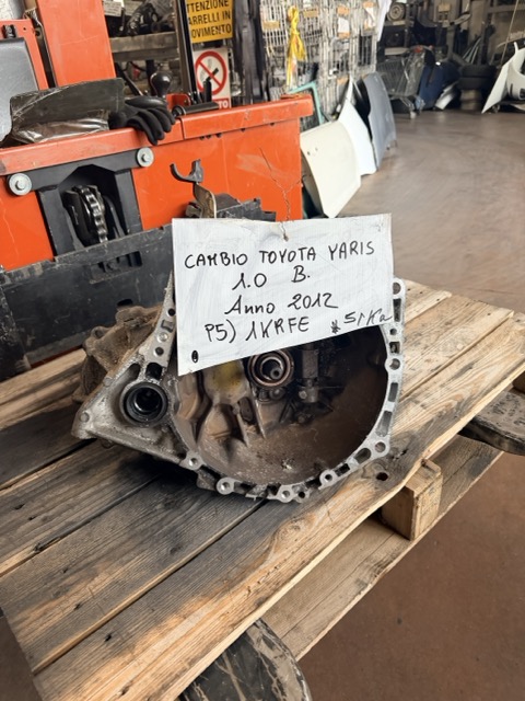 Cambio Toyota Yaris 1.0 Benz. Anno 2012 Codice Motore 1KRFE 51KW