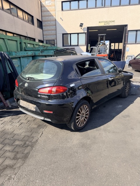 Ricambi Alfa Romeo 147 1.6 16V TS Progress 5P Anno 2008 Codice Motore AR37203 77KW