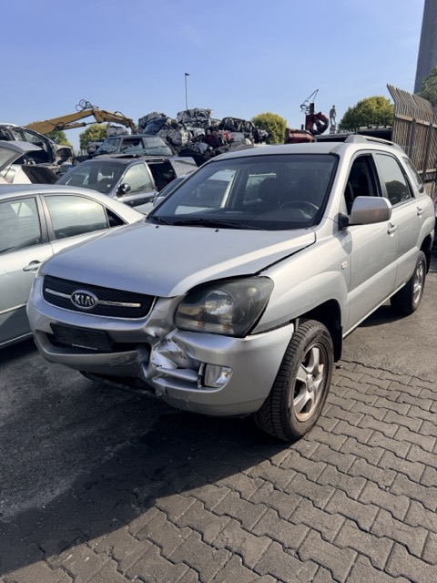 Ricambi Kia Sportage 2a serie 2.0 16V SUV Anno 2008 Codice Motore G4GC 104KW